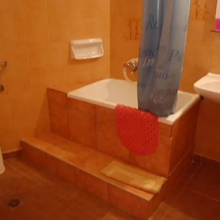 Beach Hotel 2*